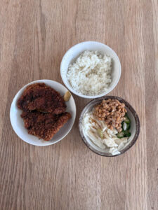 チキンカツ三昧の一日に…果たして体重の推移は!?