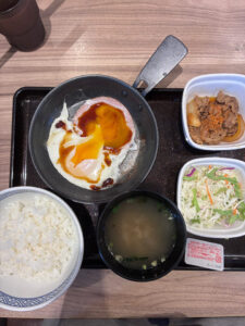 ダイエット68日目 夕食のパーティーで体重爆増TT