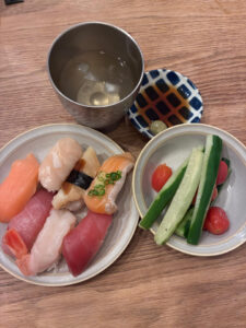 ダイエット86日目　前日比+0.6kg　体重が増えた原因は昼食の爆食です。