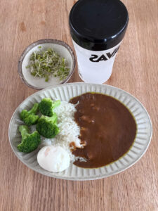 ダイエット94日目 前日比+0.2kg 夜食べ過ぎたらそりゃ増えるよな…