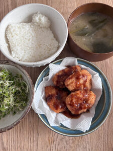 納豆ダイエット120日目　前日比-0.3kg　連休も終わり食生活を正していく